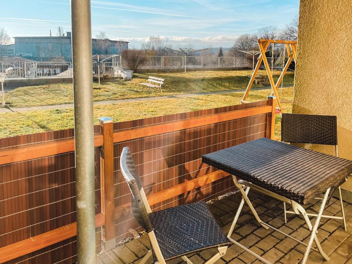 Schoene Wohnung, Eigene Terrasse, Privater Parkplatz, Wi-Fi, Waschmaschine, 3P Chemnitz Exterior photo